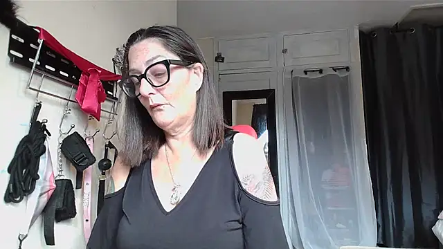 Mistress-Ivy51 online show from October 10, 8:08 am