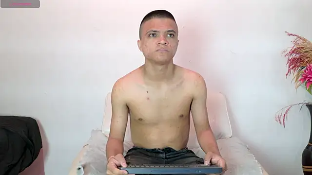 aly n sebas online show from April 7, 3:08 am