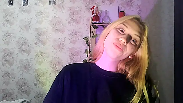 ClaireLaSweet online show from September 20, 10:30 pm