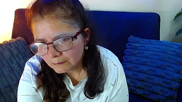 Linda banks  online show from July 22, 2:01 am