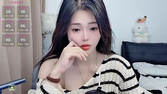 CeeKie online show from November 7, 9:15 am