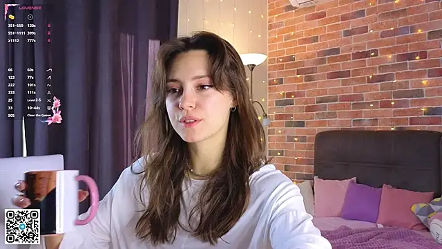 JasminDoroti online show from November 4, 6:07 am