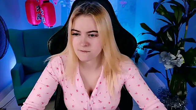 Stef Nicks online show from January 10, 9:03 am