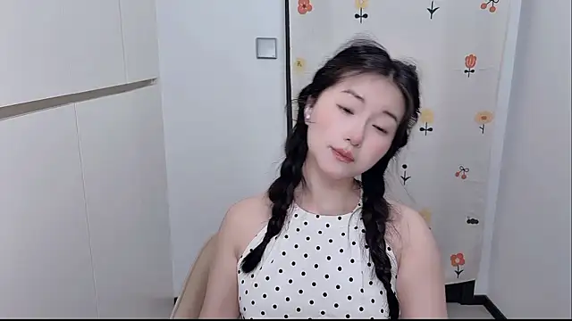 Rosalind xixi online show from June 7, 9:27 am
