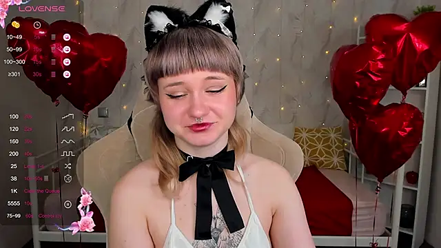 Tori Cutie online show from February 22, 12:11 am