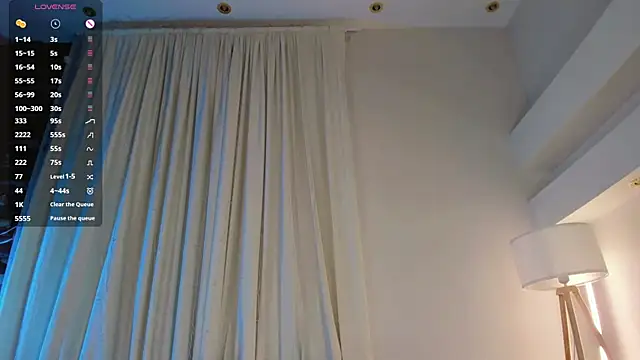 SexxxyPixiee online show from March 2, 7:15 am