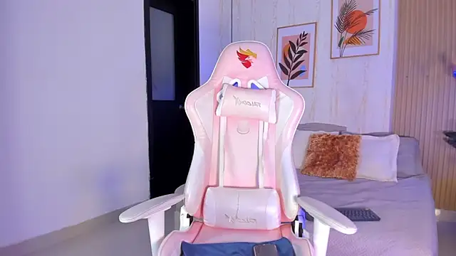 Ayleen Dunkan online show from January 6, 5:38 pm