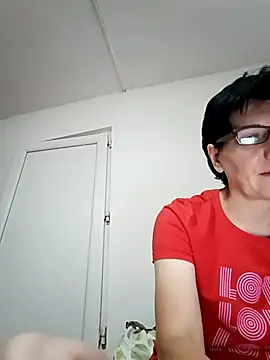 Vera Elle online show from October 7, 8:35 pm