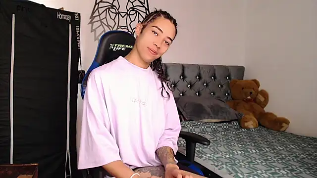 Snapshot of Sweet-Cris chatting on September 15, 2:58 pm Sweet-Cris online show from September 15, 2:58 pm