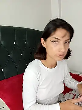 Snapshot of nina_sky chatting on October 4, 4:33 pm nina sky online show from October 4, 4:33 pm