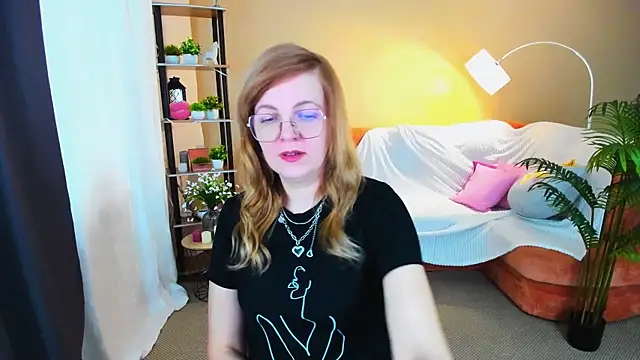 YourUniverser online show from February 9, 9:22 am