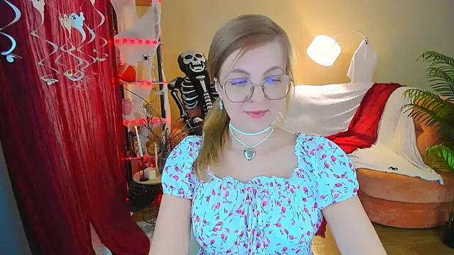 YourUniverser online show from November 3, 9:46 am