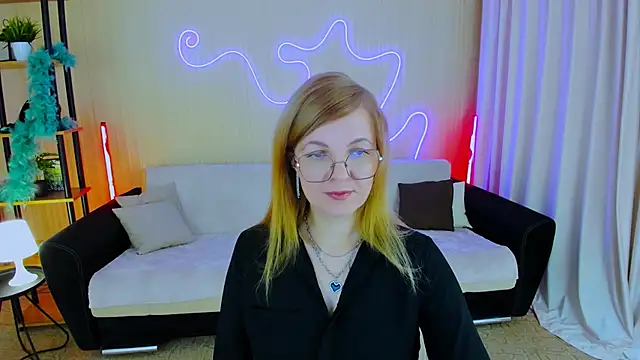 YourUniverser online show from November 5, 10:31 am