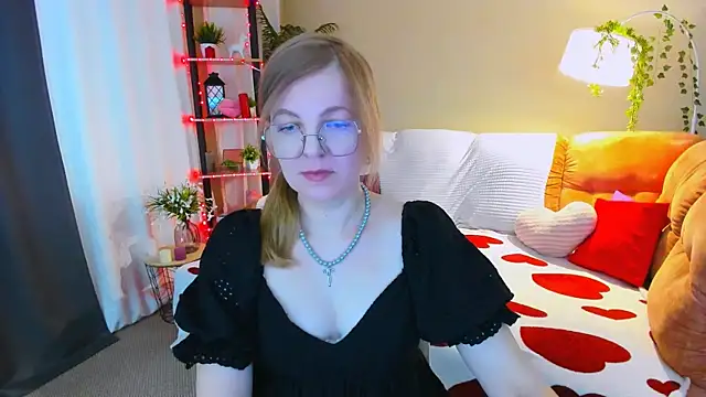 YourUniverser online show from April 14, 9:42 am