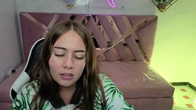 Luna Star v online show from November 20, 3:29 am