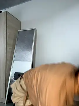 annymaldonado online show from September 22, 2:04 pm