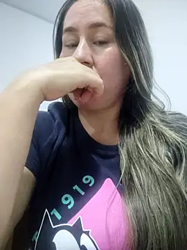 Nala1986 online show from September 13, 1:57 am