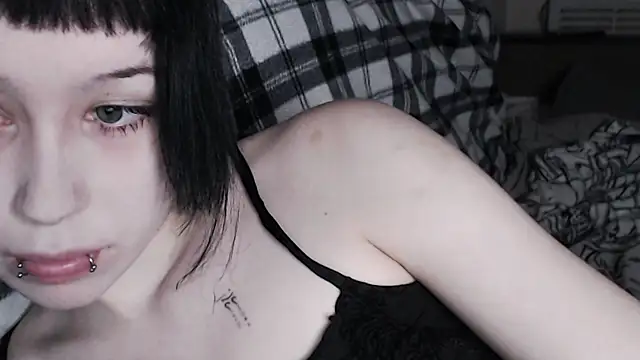 Snapshot of _LUCY_LAVE chatting on October 29, 3:11 am  LUCY LAVE online show from October 29, 3:11 am