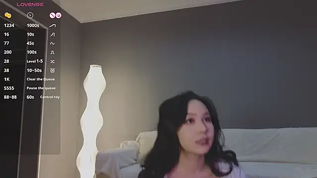 lunajii online show from November 22, 12:52 pm