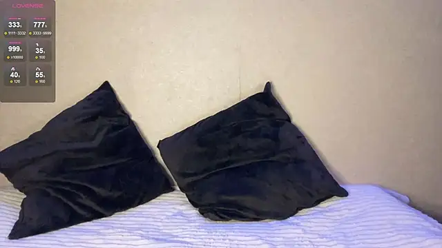 HalfUndone online show from October 3, 6:57 pm