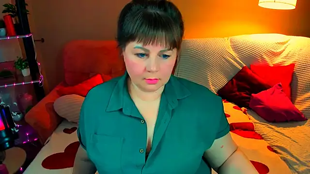 CrystaalStaar online show from March 17, 7:40 pm