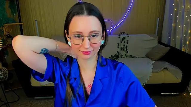 YourLovellyStory online show from February 8, 4:22 pm