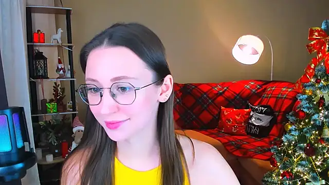 YourLovellyStory online show from December 17, 5:06 pm