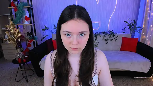 AlluringLookk online show from June 5, 4:13 pm
