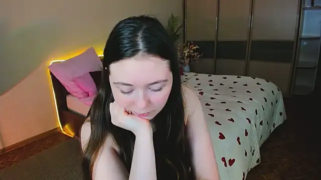 AlluringLookk online show from April 10, 12:22 pm