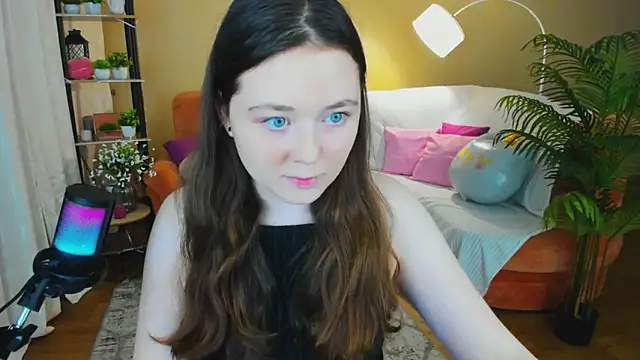 AlluringLookk online show from January 19, 4:25 pm