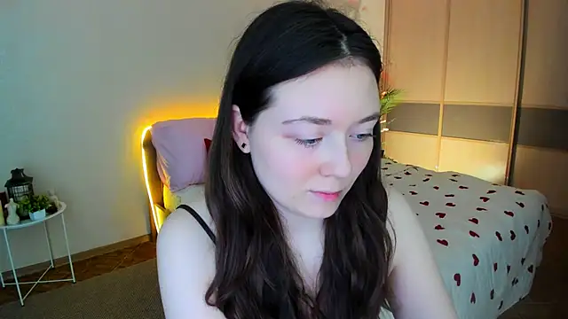 AlluringLookk online show from June 10, 4:49 pm