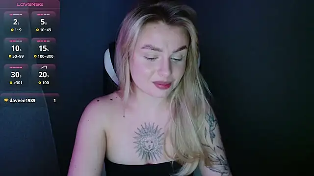 AngelicaHollywood online show from October 4, 8:13 pm