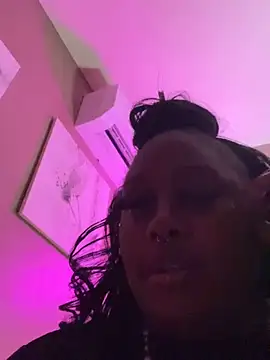 Cocomamii1 online show from November 19, 6:24 am