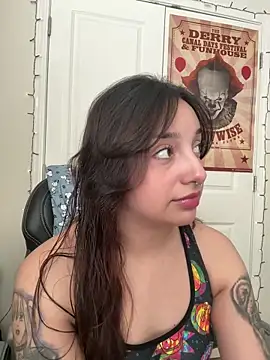 CharmingMaddie online show from March 18, 6:13 pm