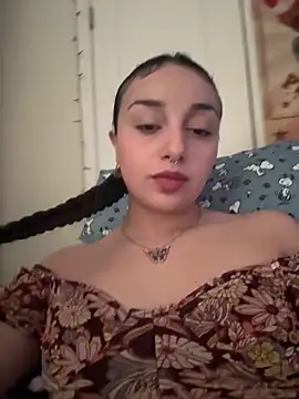 CharmingMaddie online show from March 1, 10:09 pm