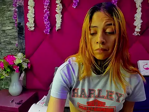 Snapshot of Sofii_Anal_ chatting on September 13, 2:52 am Sofii Anal online show from September 13, 2:52 am