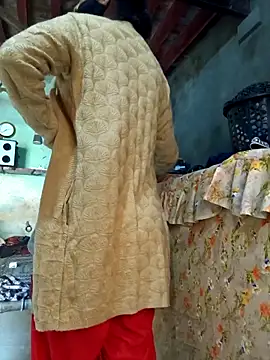 Love-pari077 online show from November 19, 2:11 am