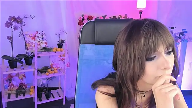 CrystallBloom online show from December 22, 7:39 pm