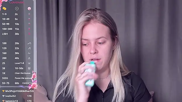 AngelAnty online show from October 3, 3:17 pm