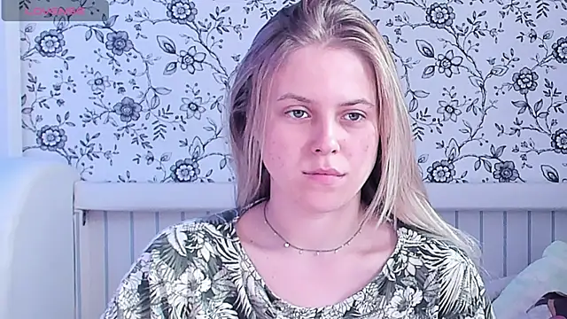 AngelAnty online show from June 28, 1:39 pm