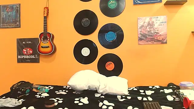 meisevil77 online show from October 8, 2:38 am