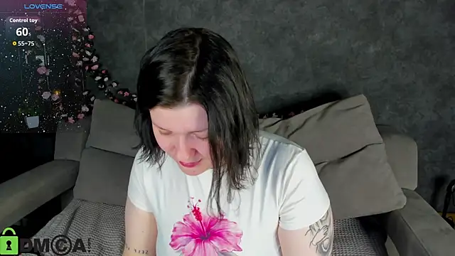 Michele Greenn online show from October 24, 1:12 am