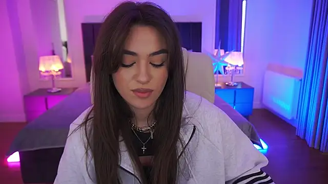 EricaSin online show from March 19, 2:10 pm