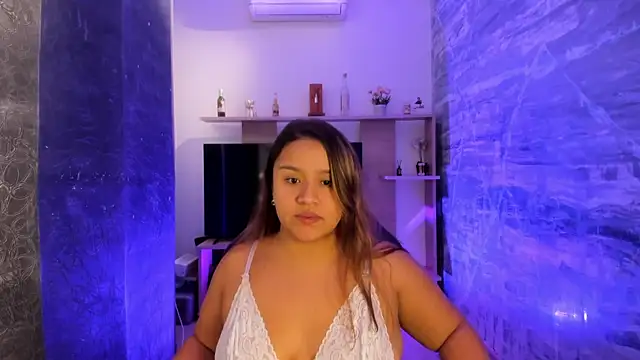 ElaBourn  online show from September 9, 12:49 pm