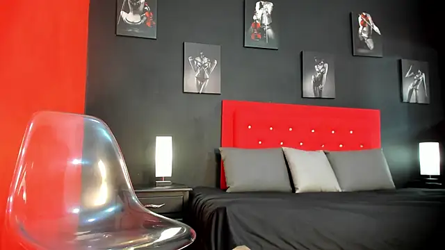 lilyth adam online show from September 18, 7:34 pm