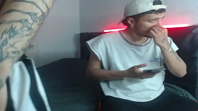 playfulboys  online show from February 13, 6:48 am