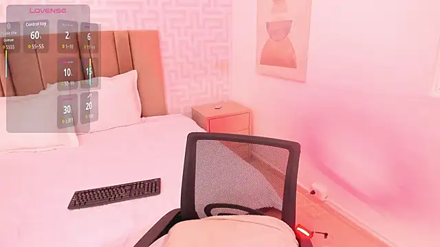 naishaa  online show from February 18, 7:02 pm