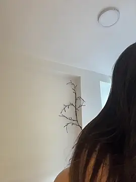 karinasantos  online show from November 16, 2:50 pm