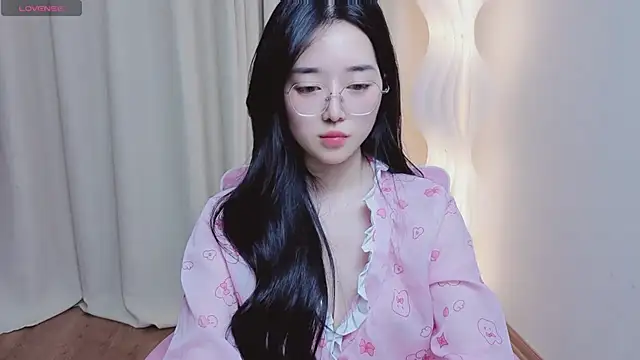 Miu-999 online show from April 11, 7:45 am