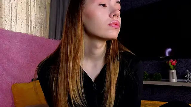 telari0l0ve online show from February 25, 9:30 am